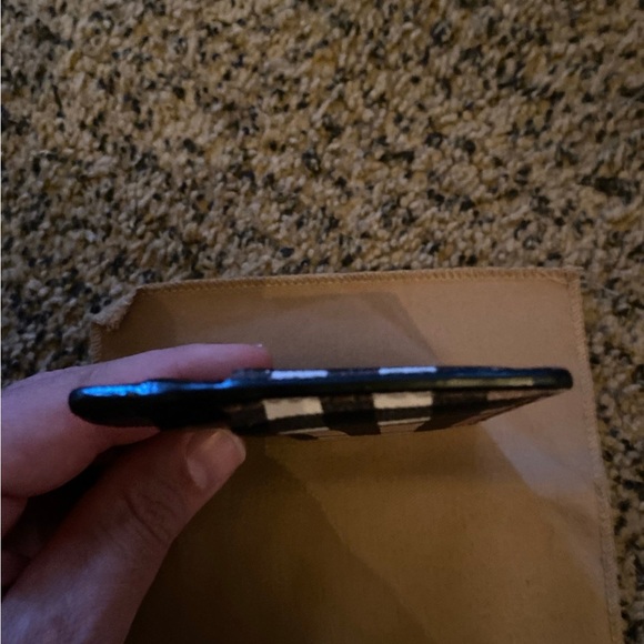 Men’s Burberry Archive Beige 4 Slot Cardholder - Picture 7 of 8